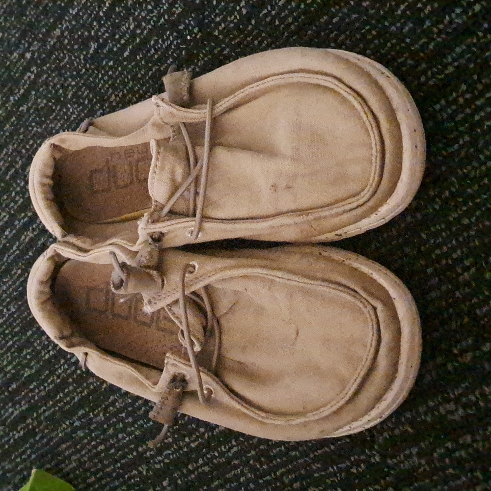 Hey dudes Wendy size 5